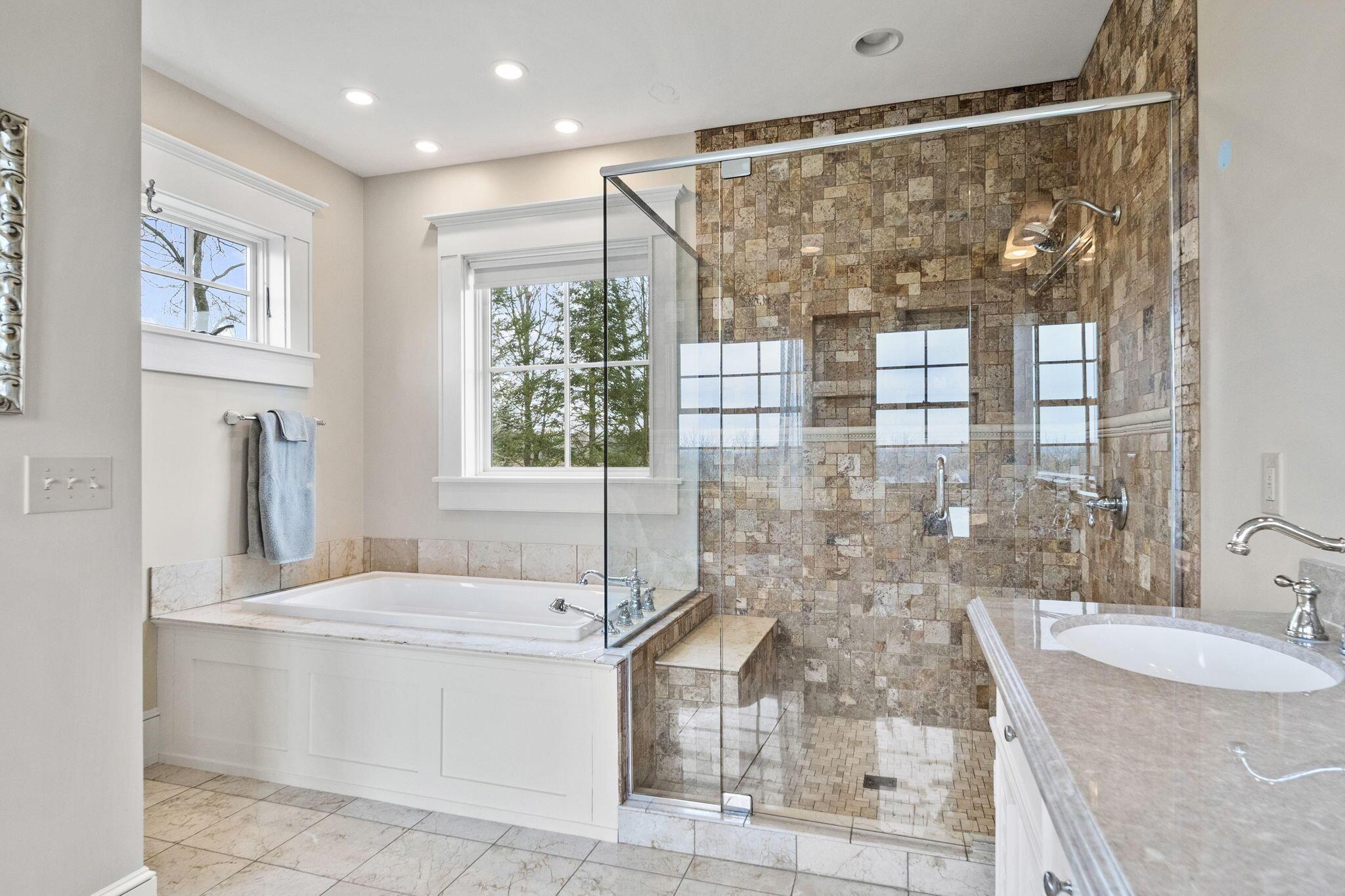 Alexandria, Ohio 43001, United States, 5 Bedrooms Bedrooms, ,11 BathroomsBathrooms,Residential,Contingent,111652