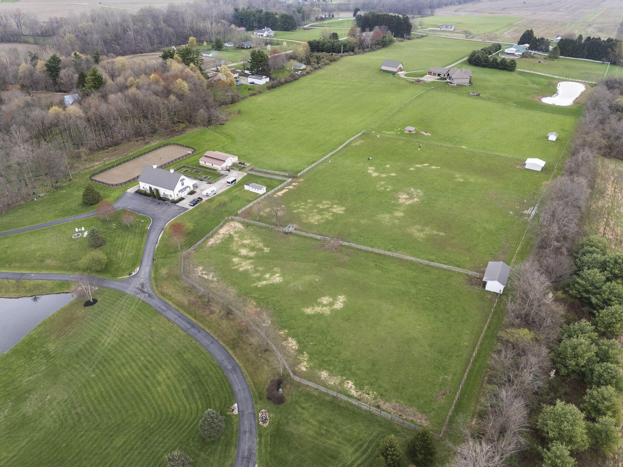 Alexandria, Ohio 43001, United States, 5 Bedrooms Bedrooms, ,11 BathroomsBathrooms,Residential,Contingent,111652