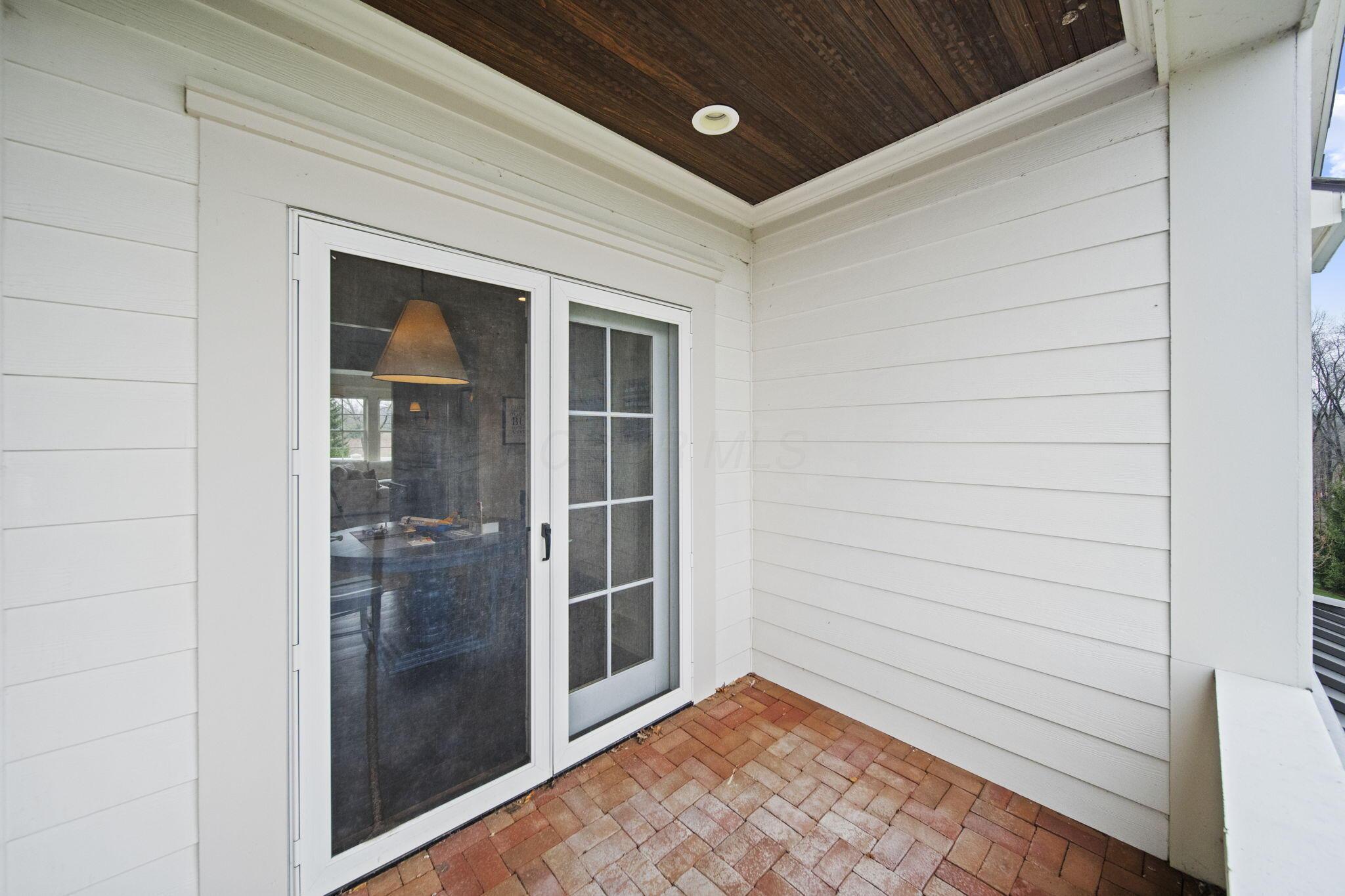 Alexandria, Ohio 43001, United States, 5 Bedrooms Bedrooms, ,11 BathroomsBathrooms,Residential,Contingent,111652