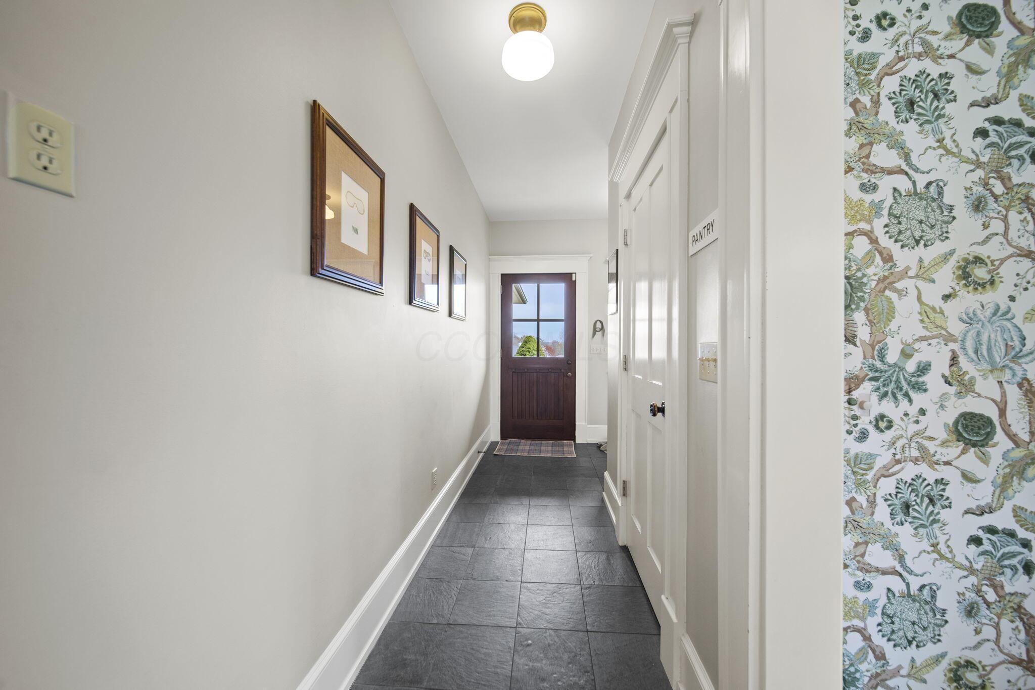 Alexandria, Ohio 43001, United States, 5 Bedrooms Bedrooms, ,11 BathroomsBathrooms,Residential,Contingent,111652