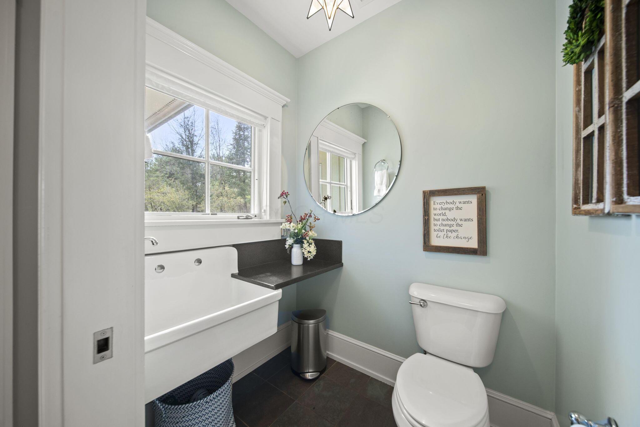 Alexandria, Ohio 43001, United States, 5 Bedrooms Bedrooms, ,11 BathroomsBathrooms,Residential,Contingent,111652