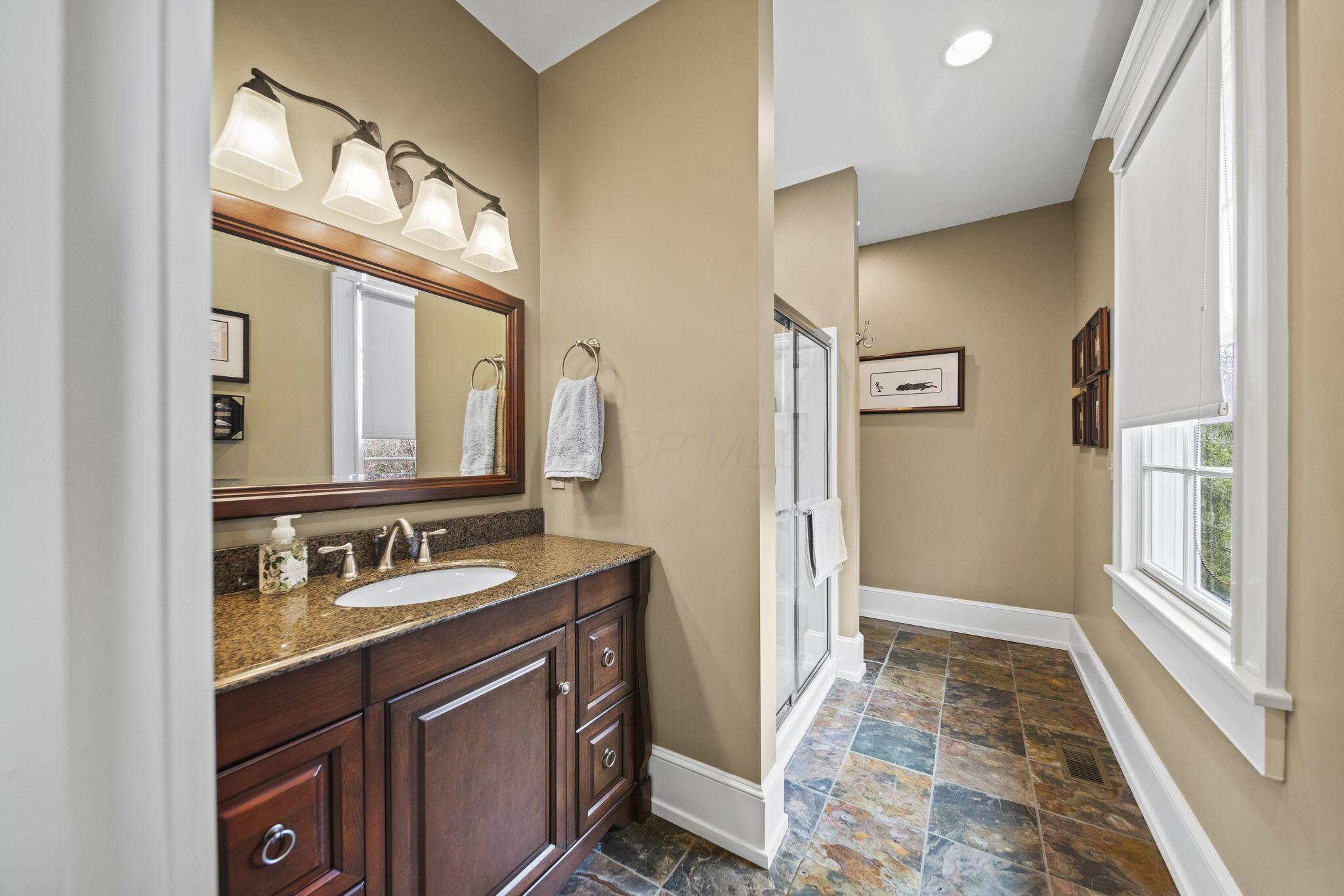 Alexandria, Ohio 43001, United States, 5 Bedrooms Bedrooms, ,11 BathroomsBathrooms,Residential,Contingent,111652