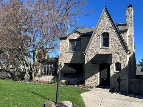 Photo of 3012 Fremont Street, Columbus, OH 43204 (MLS # 226009508)