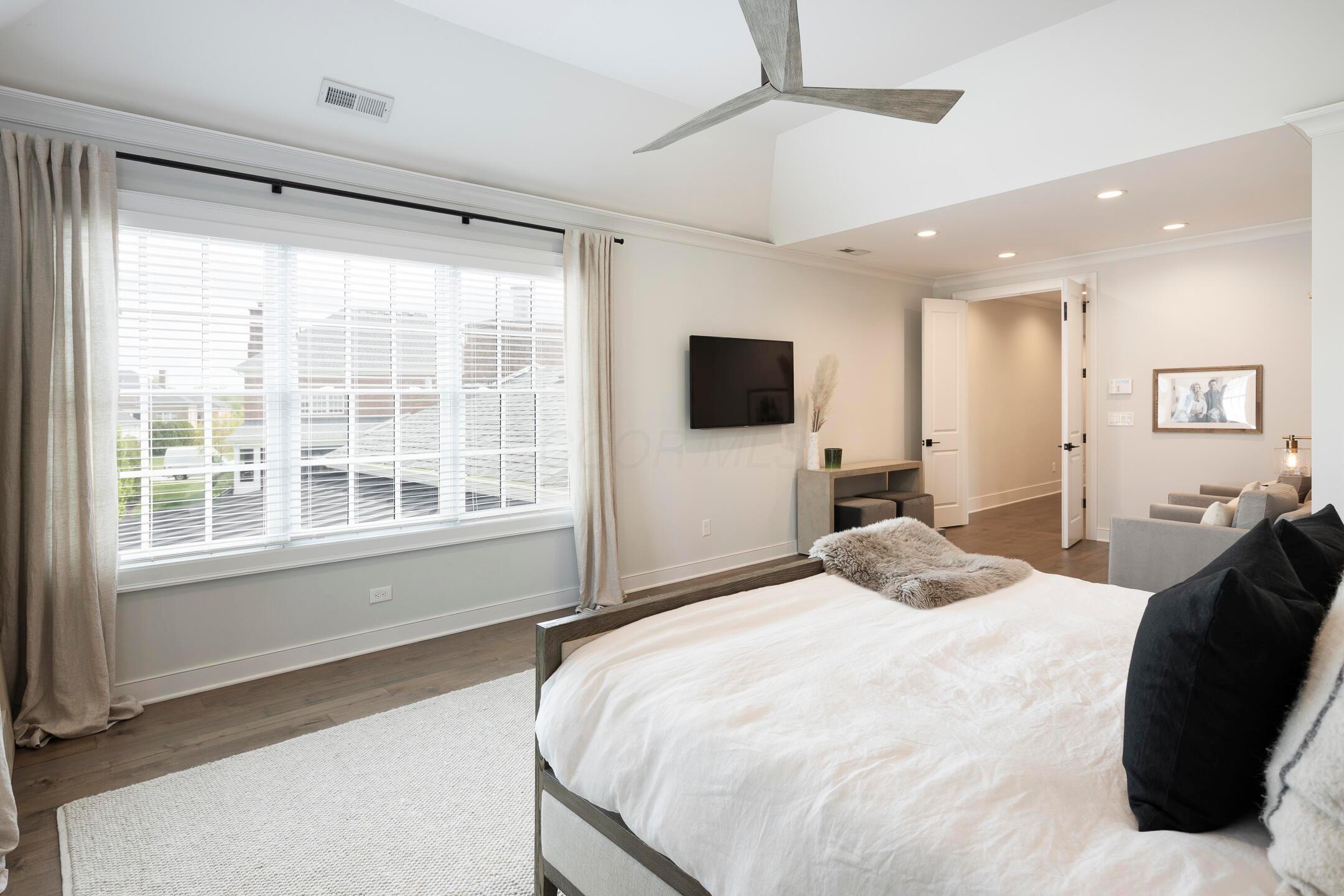 7018 Hanbys Loop, New Albany, Ohio image 32