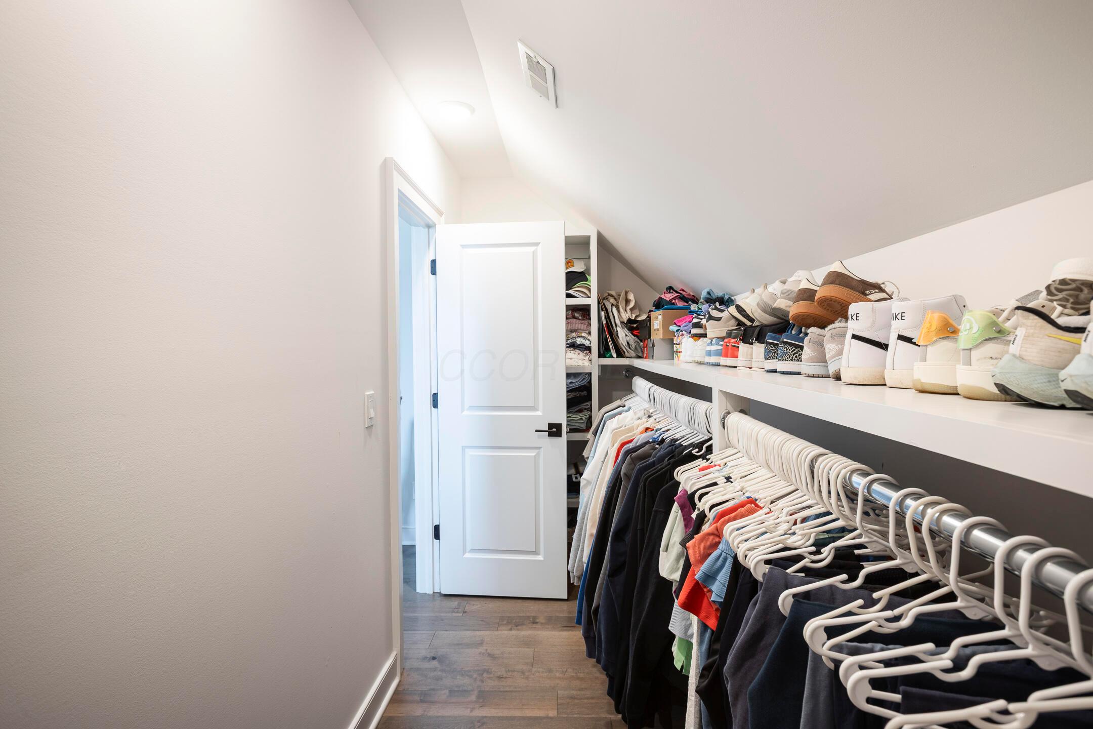 7018 Hanbys Loop, New Albany, Ohio image 43