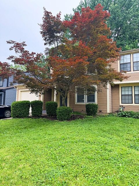 Photo of 4087 Forest Edge Drive, Columbus, OH 43230 (MLS # 226018982)