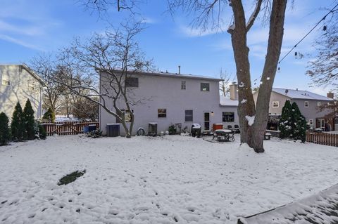 Tiny photo for 140 Greenglade Avenue, Worthington, OH 43085 (MLS # 225044951)