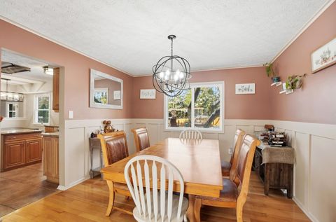 Tiny photo for 140 Greenglade Avenue, Worthington, OH 43085 (MLS # 225044951)