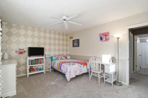 Tiny photo for 140 Greenglade Avenue, Worthington, OH 43085 (MLS # 225044951)