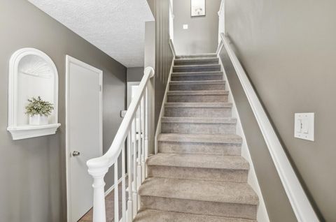 Tiny photo for 140 Greenglade Avenue, Worthington, OH 43085 (MLS # 225044951)