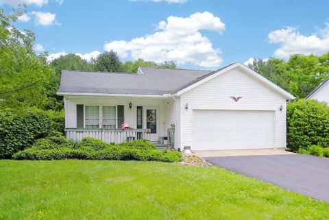 Photo of 3658 Apple Valley Drive, Howard, OH 43028 (MLS # 226021015)