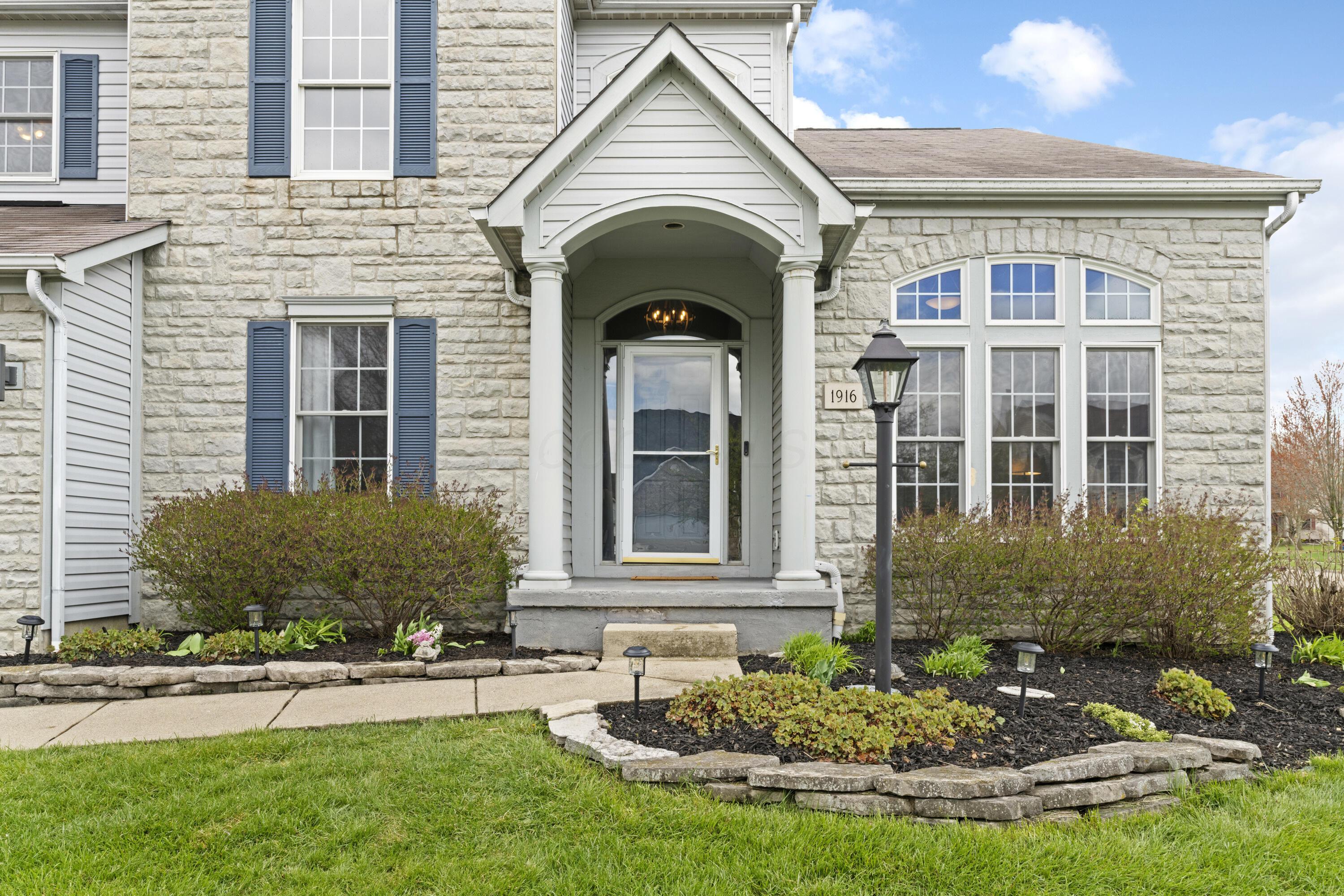 1916 Fawn Meadow Drive, Marysville, Ohio image 3