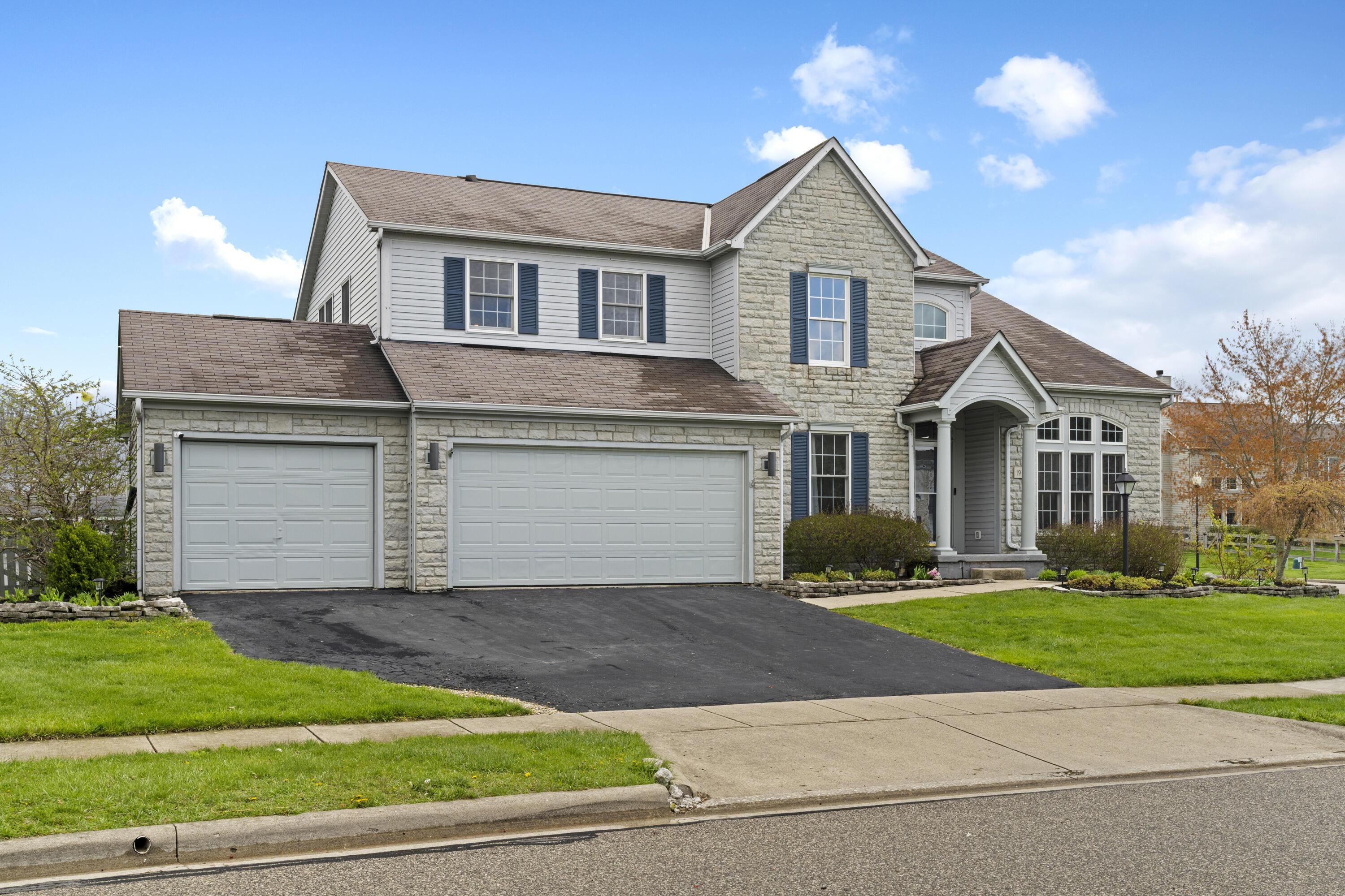 1916 Fawn Meadow Drive, Marysville, Ohio image 2
