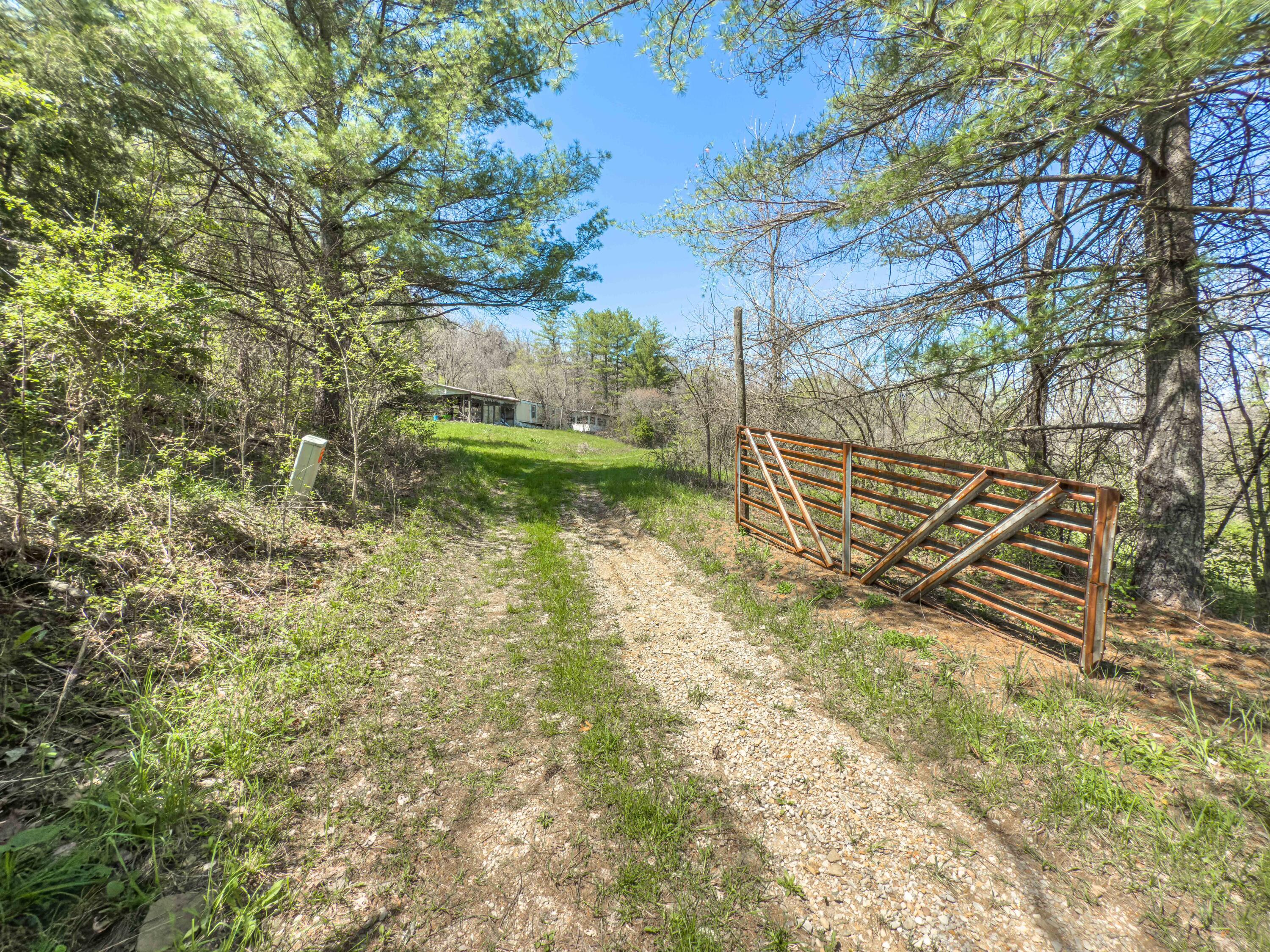 14375 Hooper Ridge Road, Millfield, Ohio image 45
