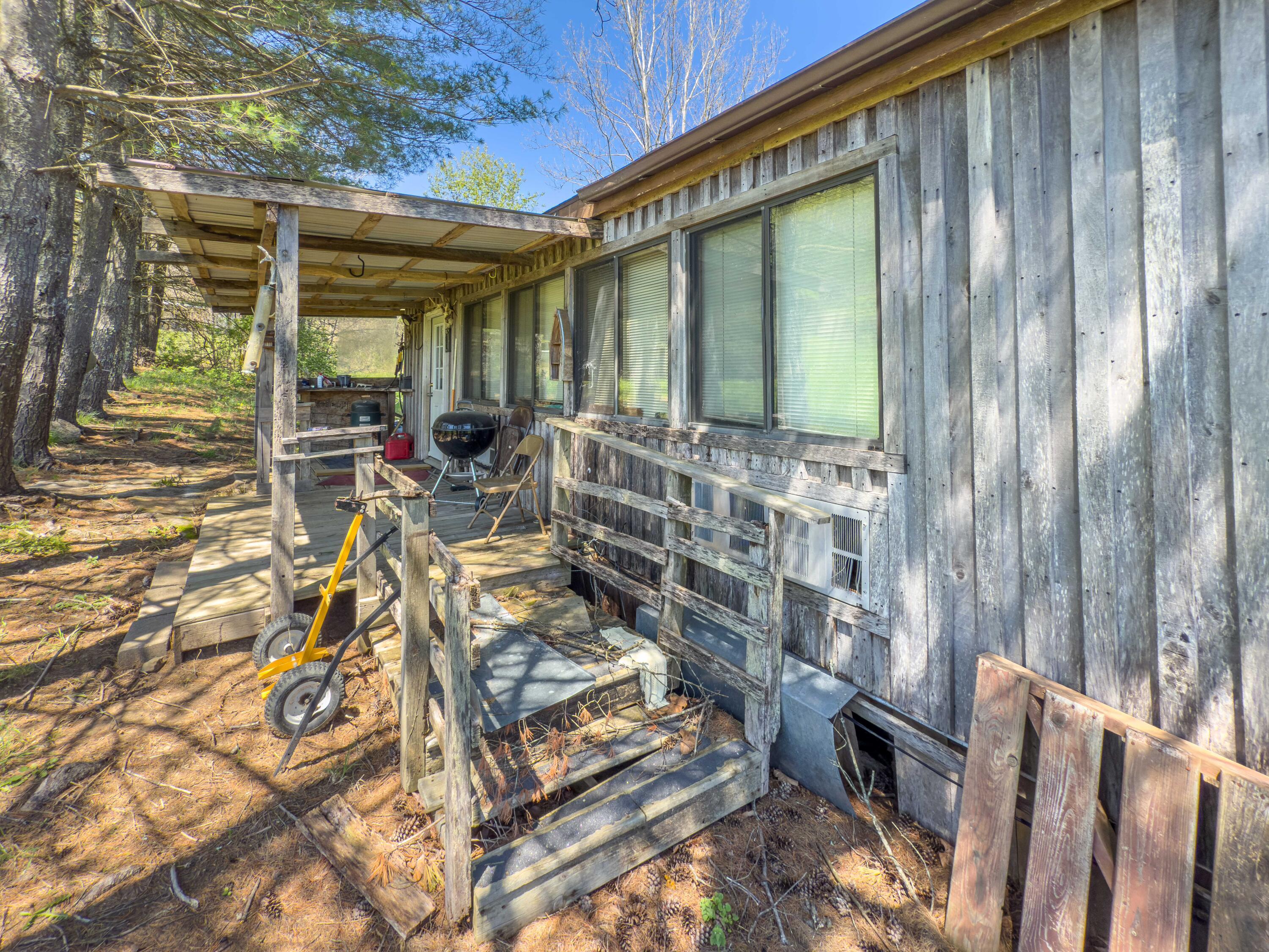 14375 Hooper Ridge Road, Millfield, Ohio image 1