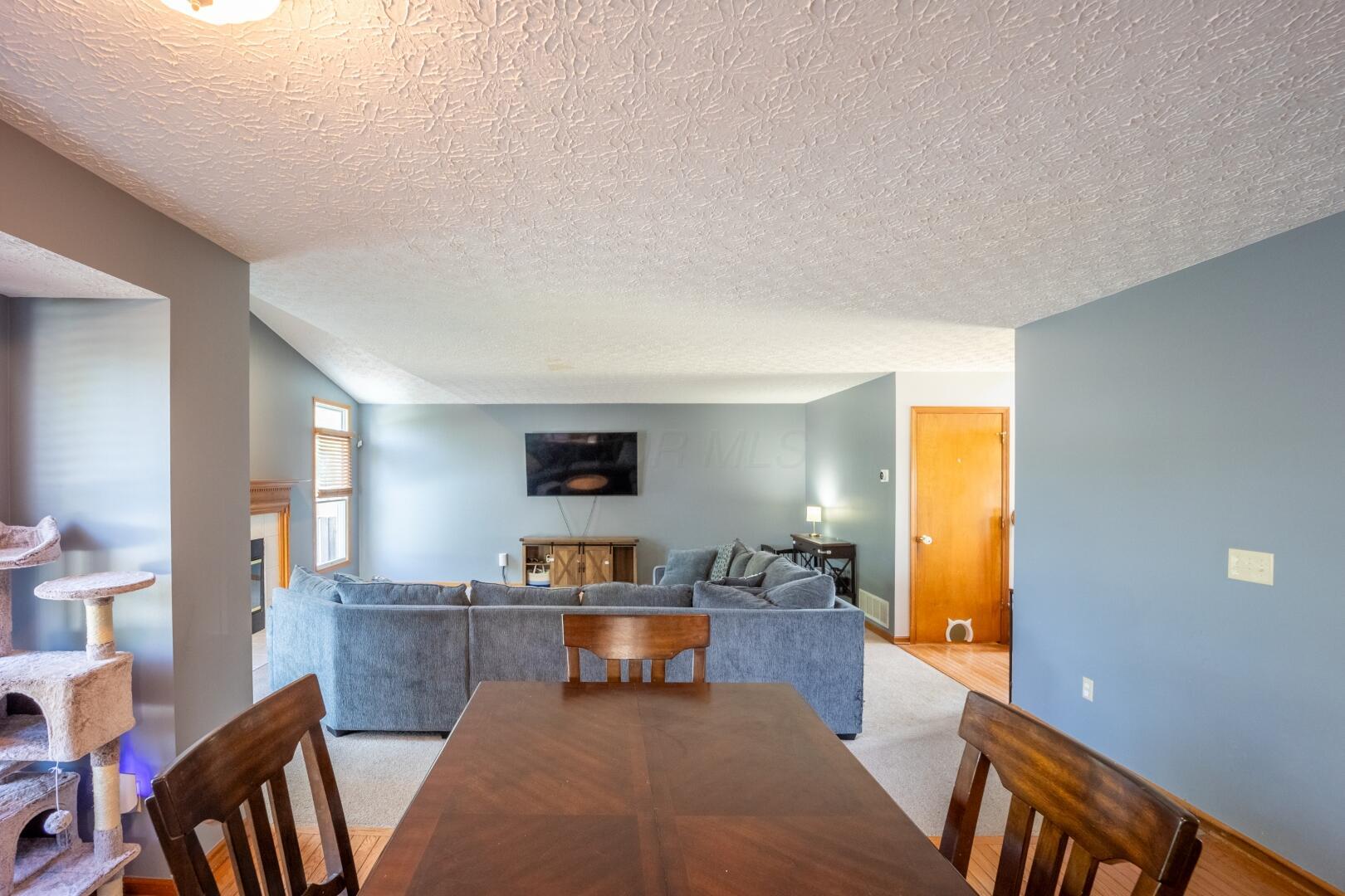 4508 Dungannon Drive, Grove City, Ohio image 7