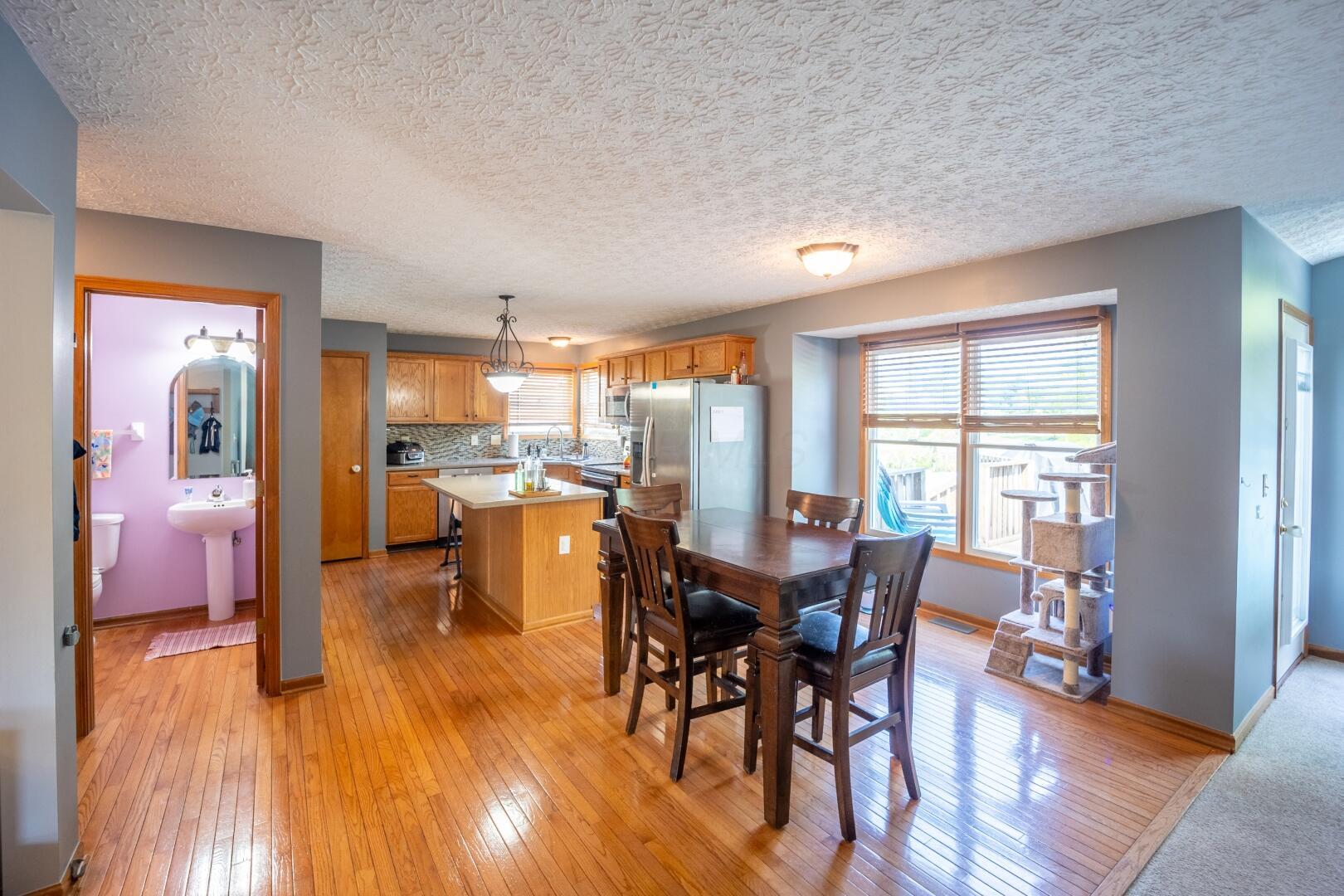 4508 Dungannon Drive, Grove City, Ohio image 7