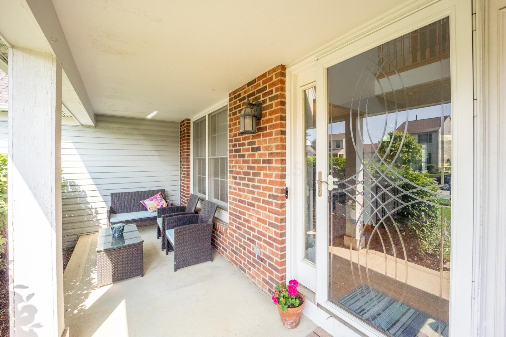 4508 Dungannon Drive, Grove City, Ohio image 4