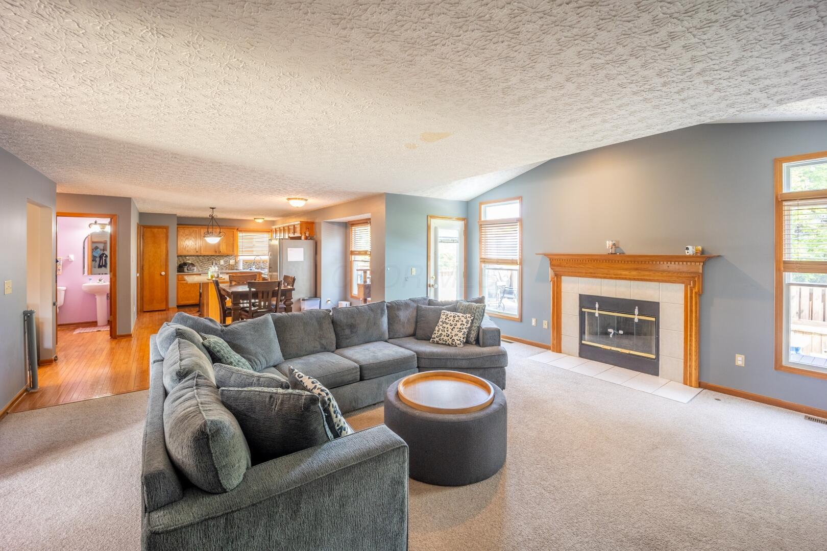 4508 Dungannon Drive, Grove City, Ohio image 4