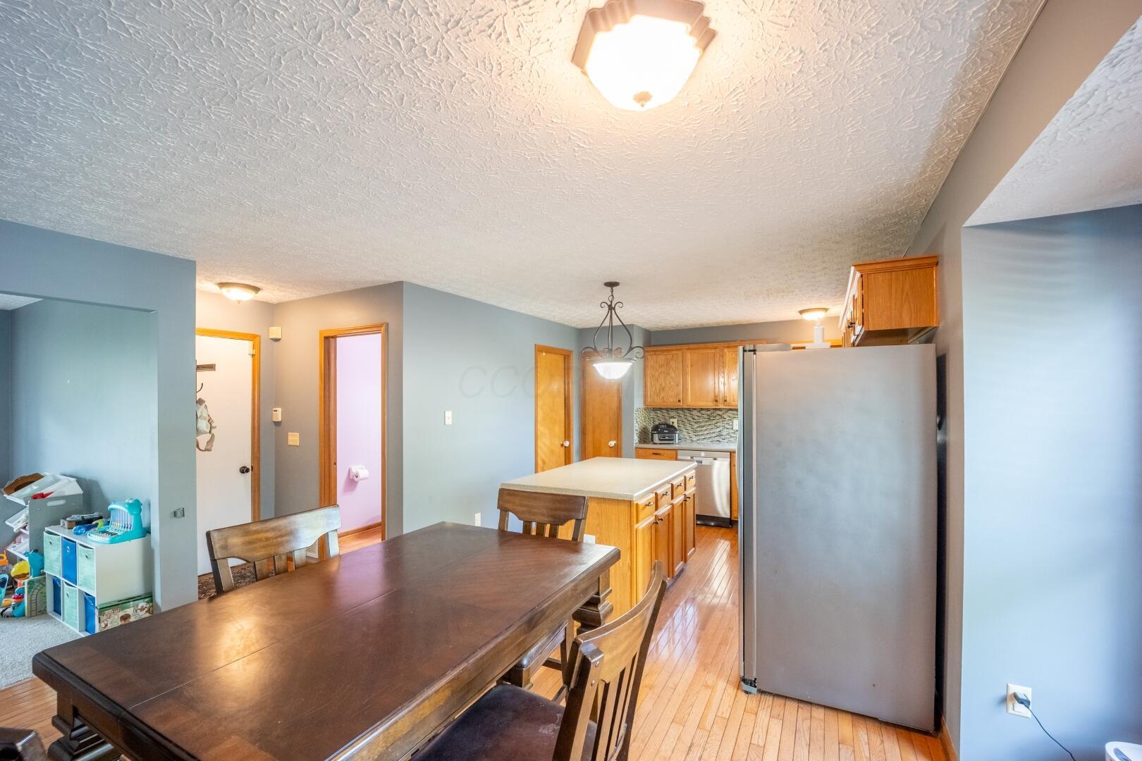 4508 Dungannon Drive, Grove City, Ohio image 11