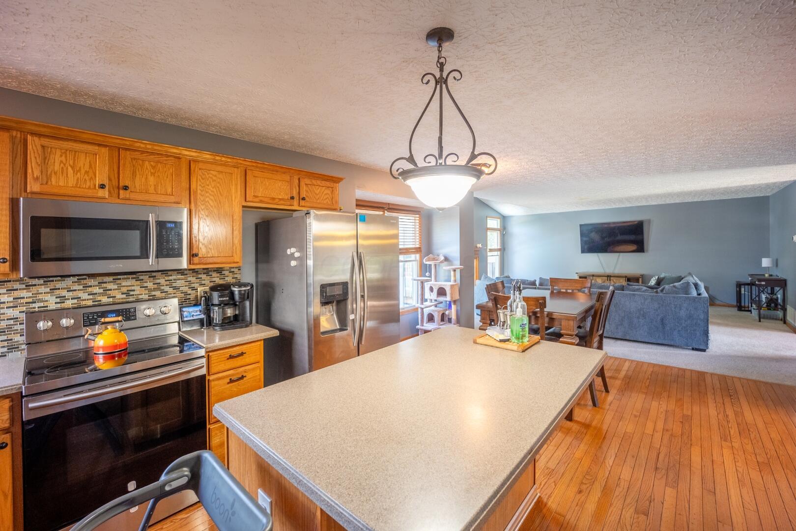 4508 Dungannon Drive, Grove City, Ohio image 8