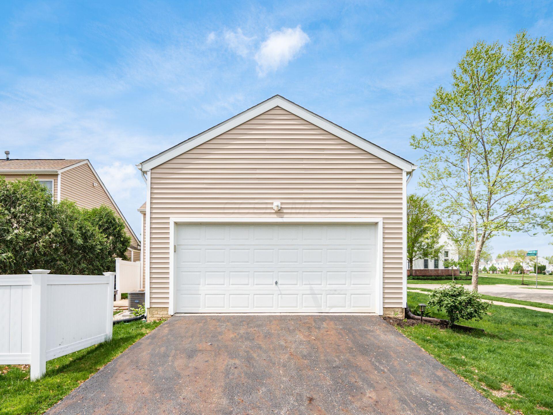 5632 Caledonia Drive, Westerville, Ohio image 30