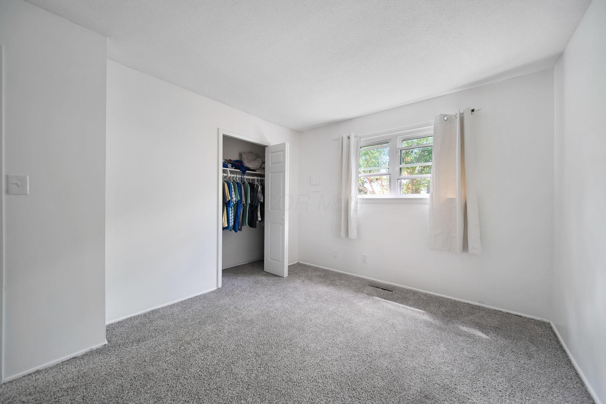 4861 Warminster Drive, Columbus, Ohio image 32