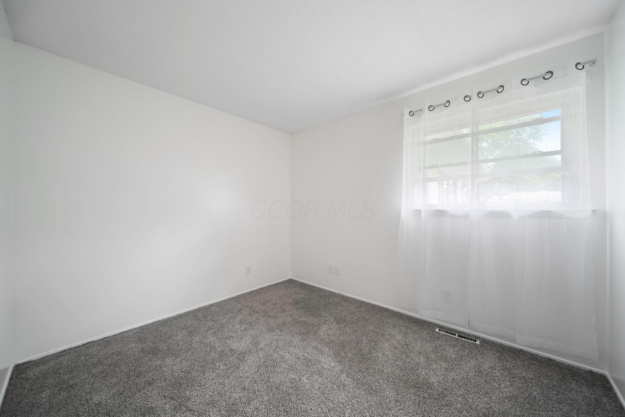 4861 Warminster Drive, Columbus, Ohio image 28