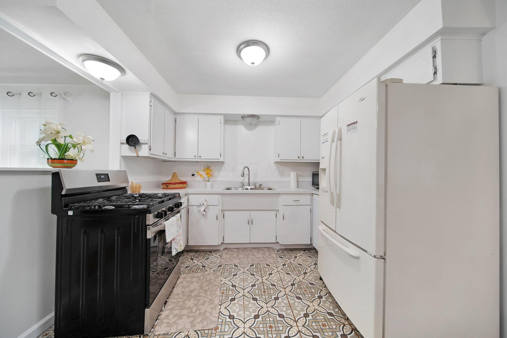 4861 Warminster Drive, Columbus, Ohio image 10