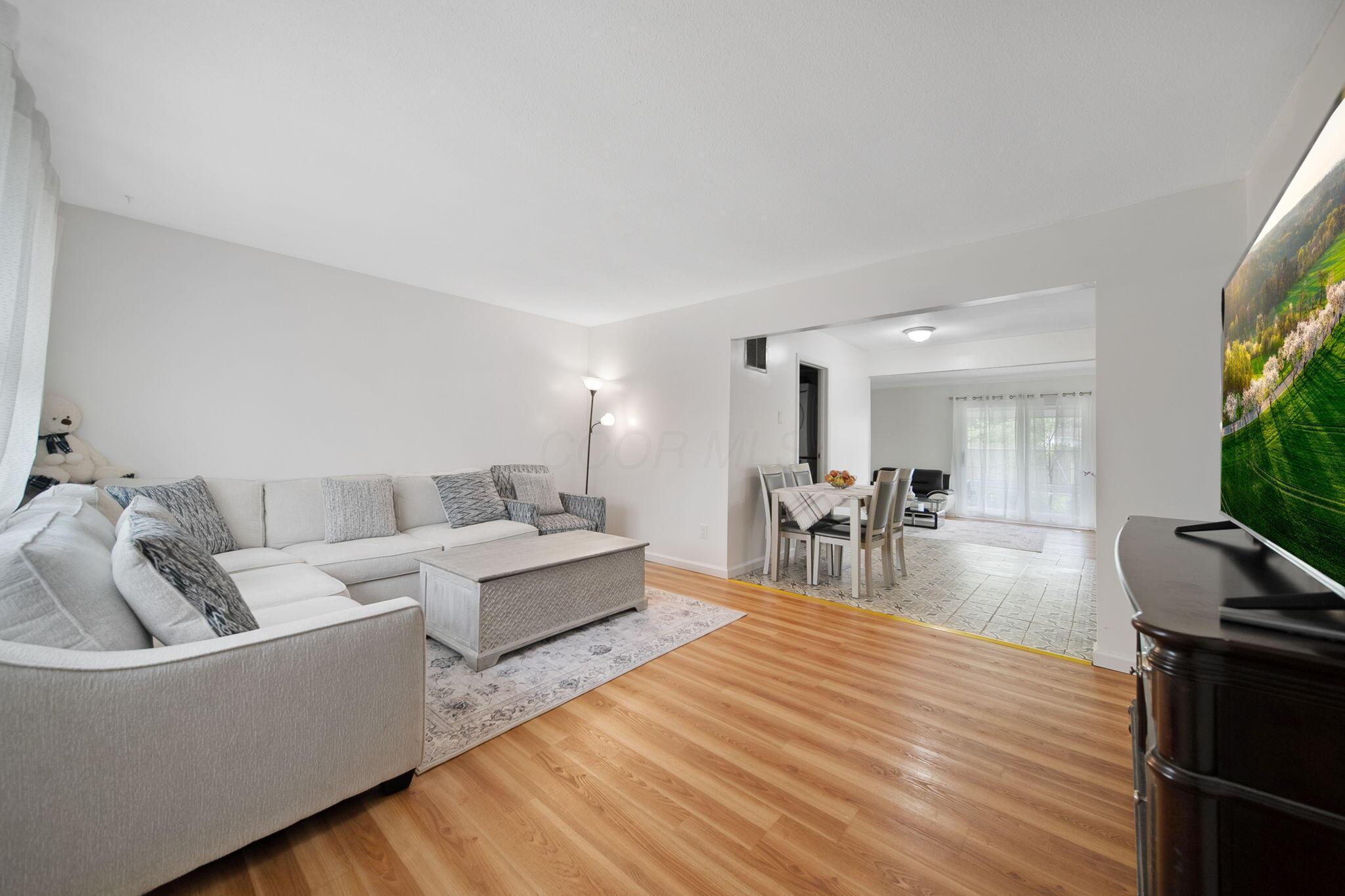 4861 Warminster Drive, Columbus, Ohio image 15