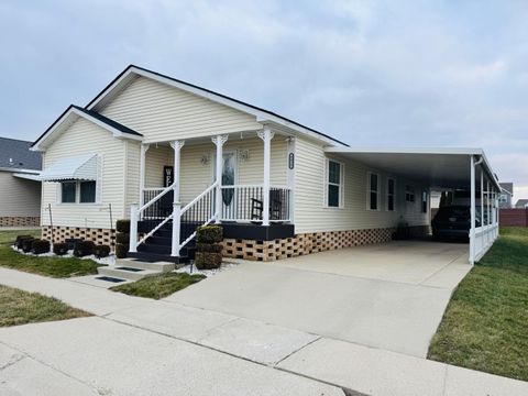 Photo of 4412 Todd Place, Columbus, OH 43207 (MLS # 226000913)