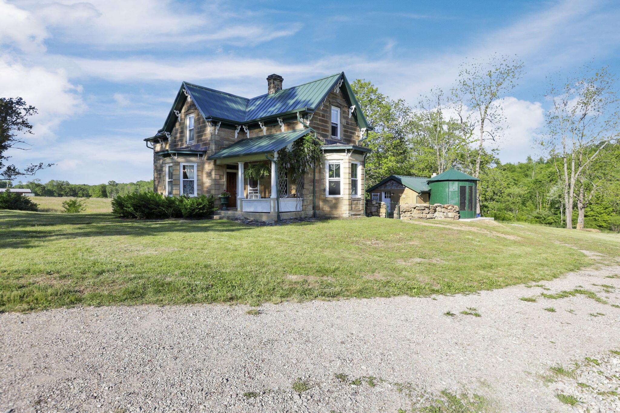 24754 Shurtz Road, New Plymouth, Ohio image 5