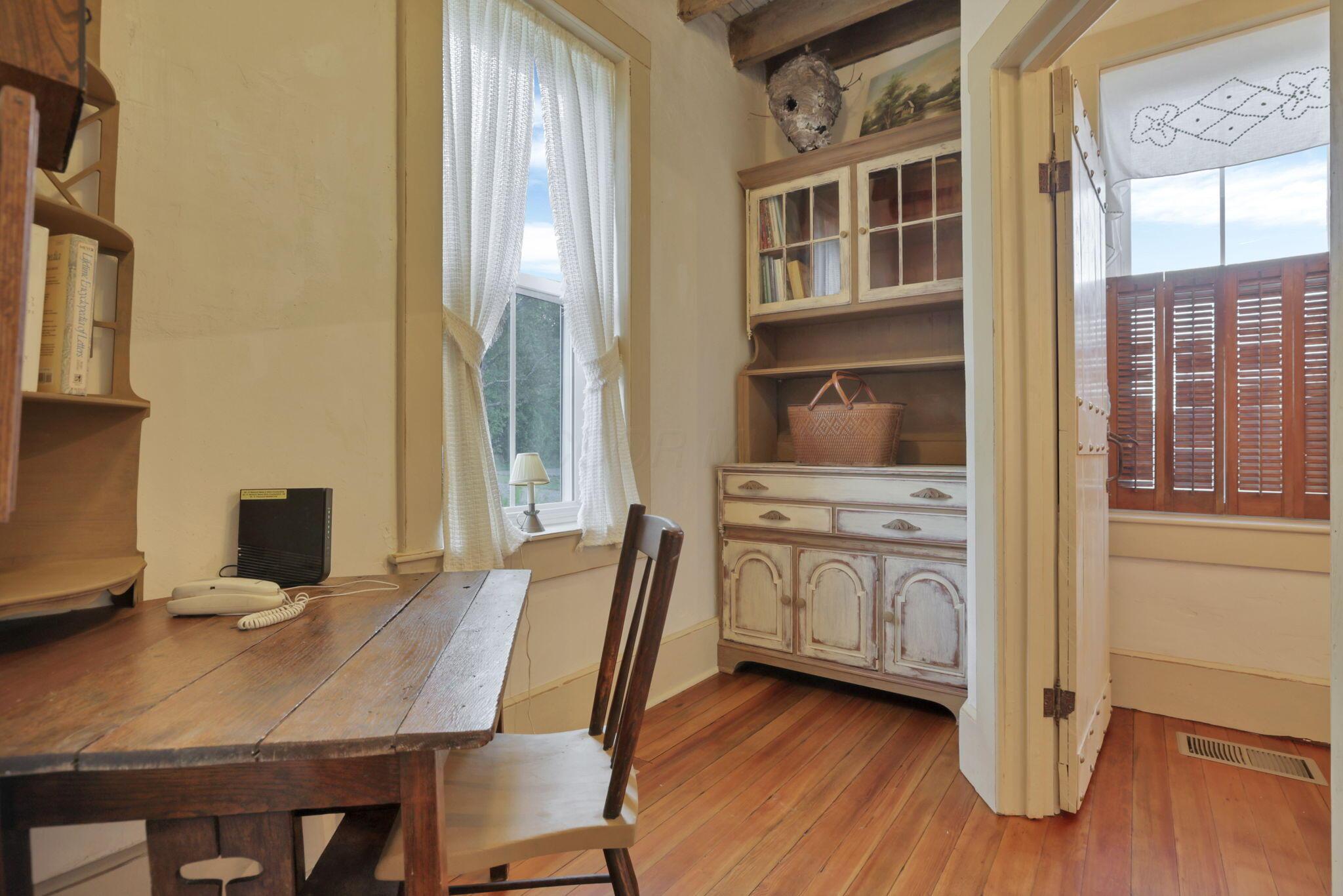 24754 Shurtz Road, New Plymouth, Ohio image 16