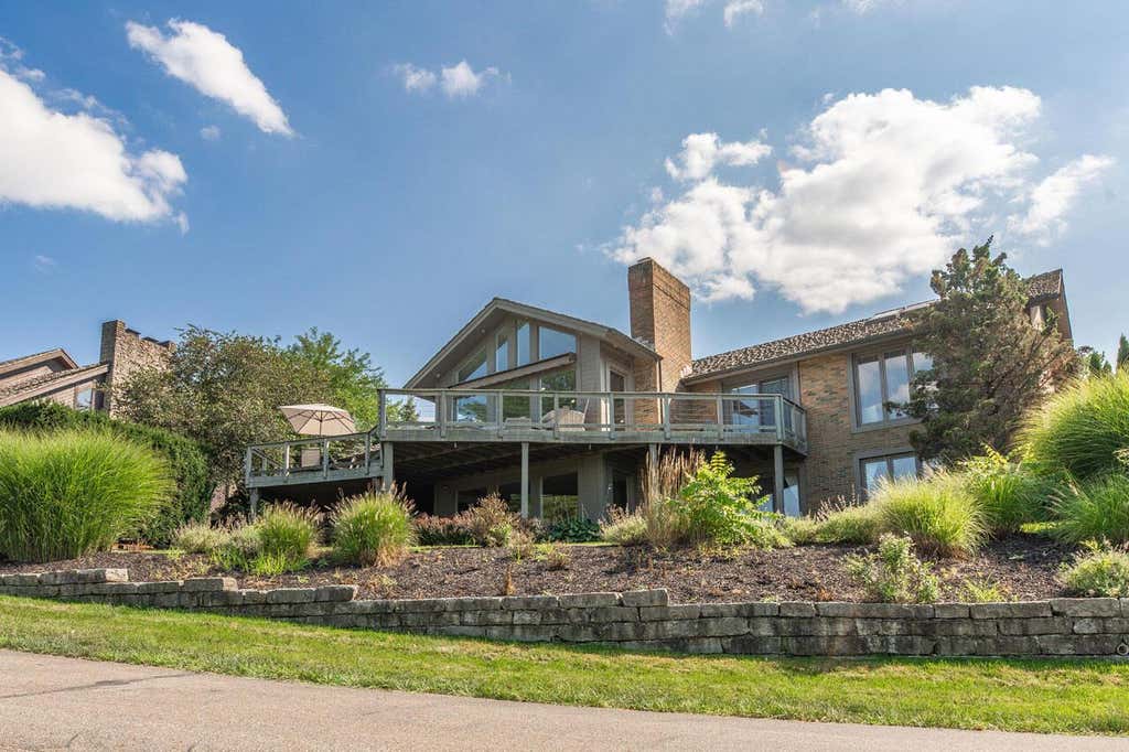 Photo of 5816 Leven Links Court, Dublin, OH 43017 (MLS # 226023982)