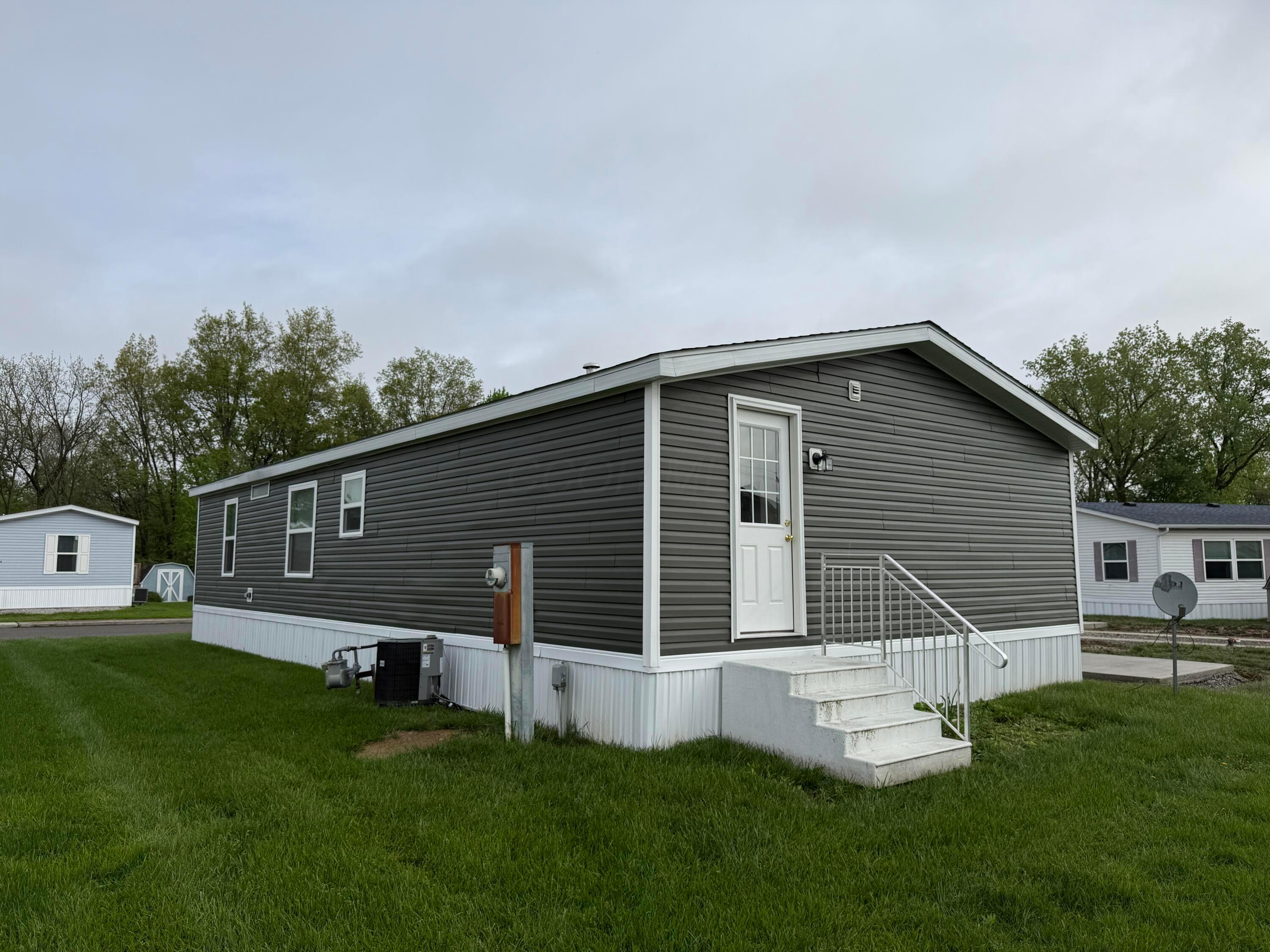 45 Winter Pine Drive, Delaware, Ohio image 4
