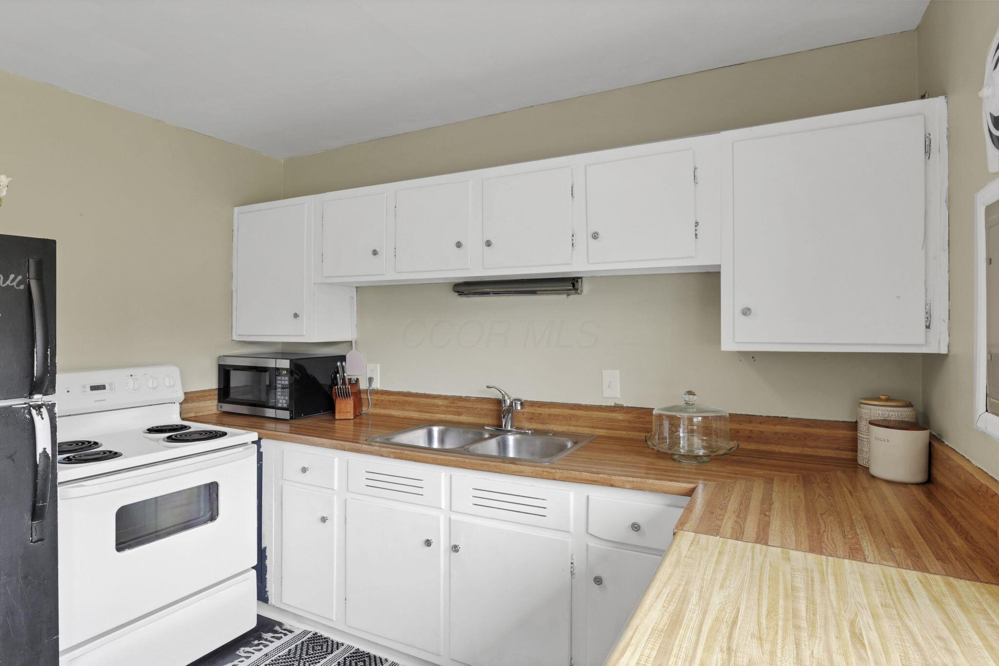 2971 Wendy Lane, Grove City, Ohio image 14