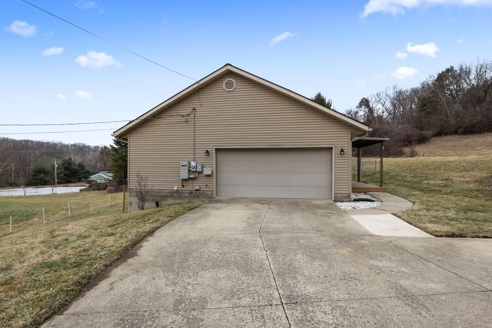 1658 Watson Road, Heath, Ohio image 3