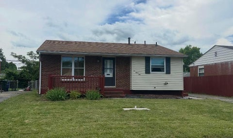 Photo of 231 Schryver Road, Columbus, OH 43207 (MLS # 226021820)