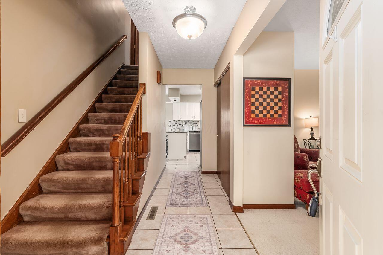 9954 Oxford Drive NW