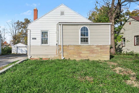 Tiny photo for 2331 Bancroft Street, Columbus, OH 43211 (MLS # 226040963)