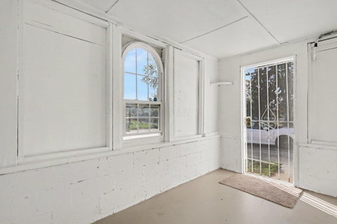 Tiny photo for 2331 Bancroft Street, Columbus, OH 43211 (MLS # 226040963)