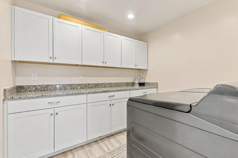 Tiny photo for 345 W High Street, Amanda, OH 43102 (MLS # 226039267)