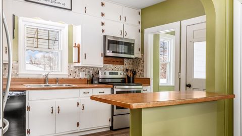 Tiny photo for 400 Garden Avenue, Newark, OH 43055 (MLS # 226003147)