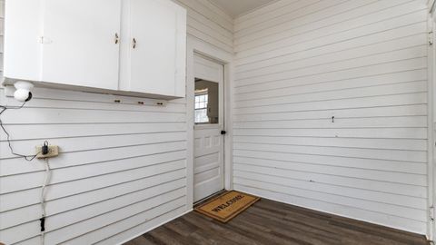 Tiny photo for 400 Garden Avenue, Newark, OH 43055 (MLS # 226003147)