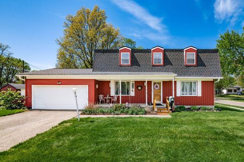 Photo of 963 Hunt Valley Drive, Reynoldsburg, OH 43068 (MLS # 226013479)