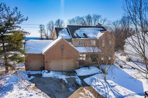 Photo of 180 Oakwood Court, Westerville, OH 43081 (MLS # 226003849)