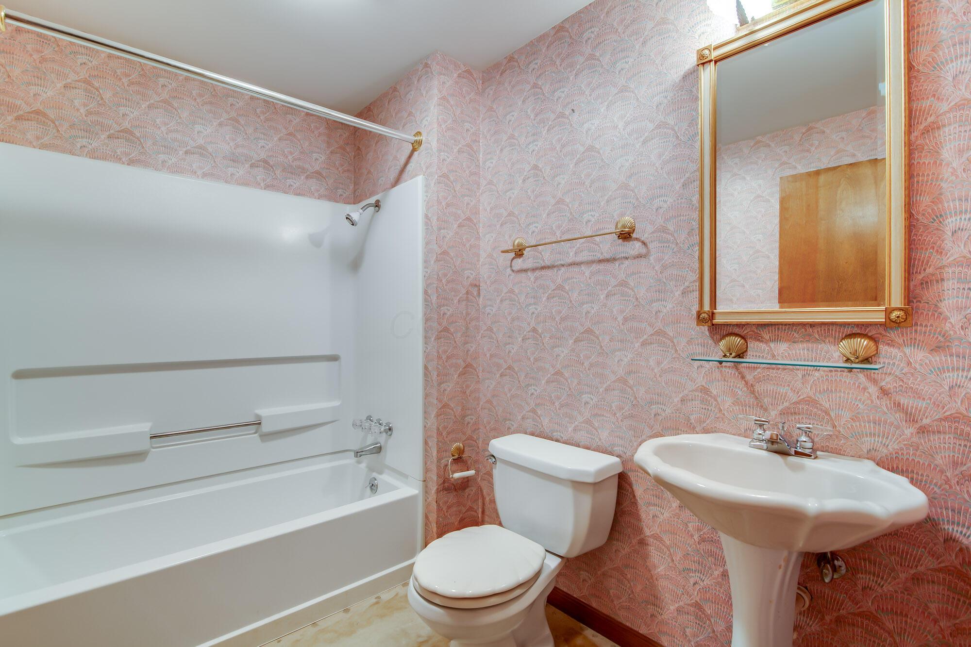111 Vernonview Court, Mount Vernon, Ohio image 36