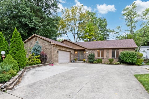 Photo of 476 Woodview Road, Westerville, OH 43081 (MLS # 226033395)