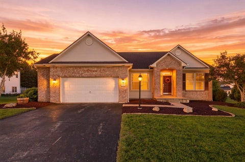 Photo of 571 Banbridge Street, Pickerington, OH 43147 (MLS # 226035512)