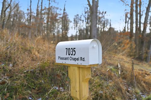 Photo of 7035 Pleasant Chapel Road, Newark, OH 43056 (MLS # 226001119)